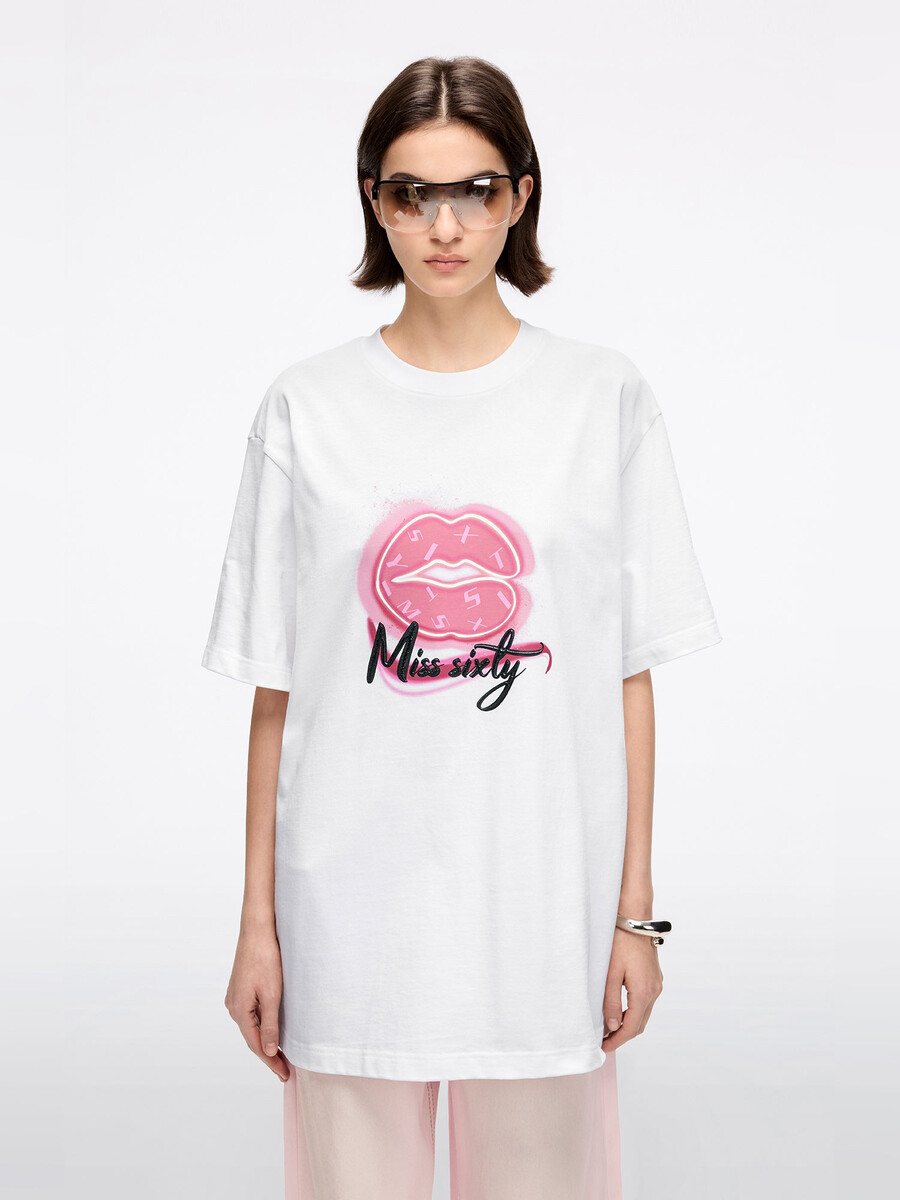 camiseta estampada de gran tamaño