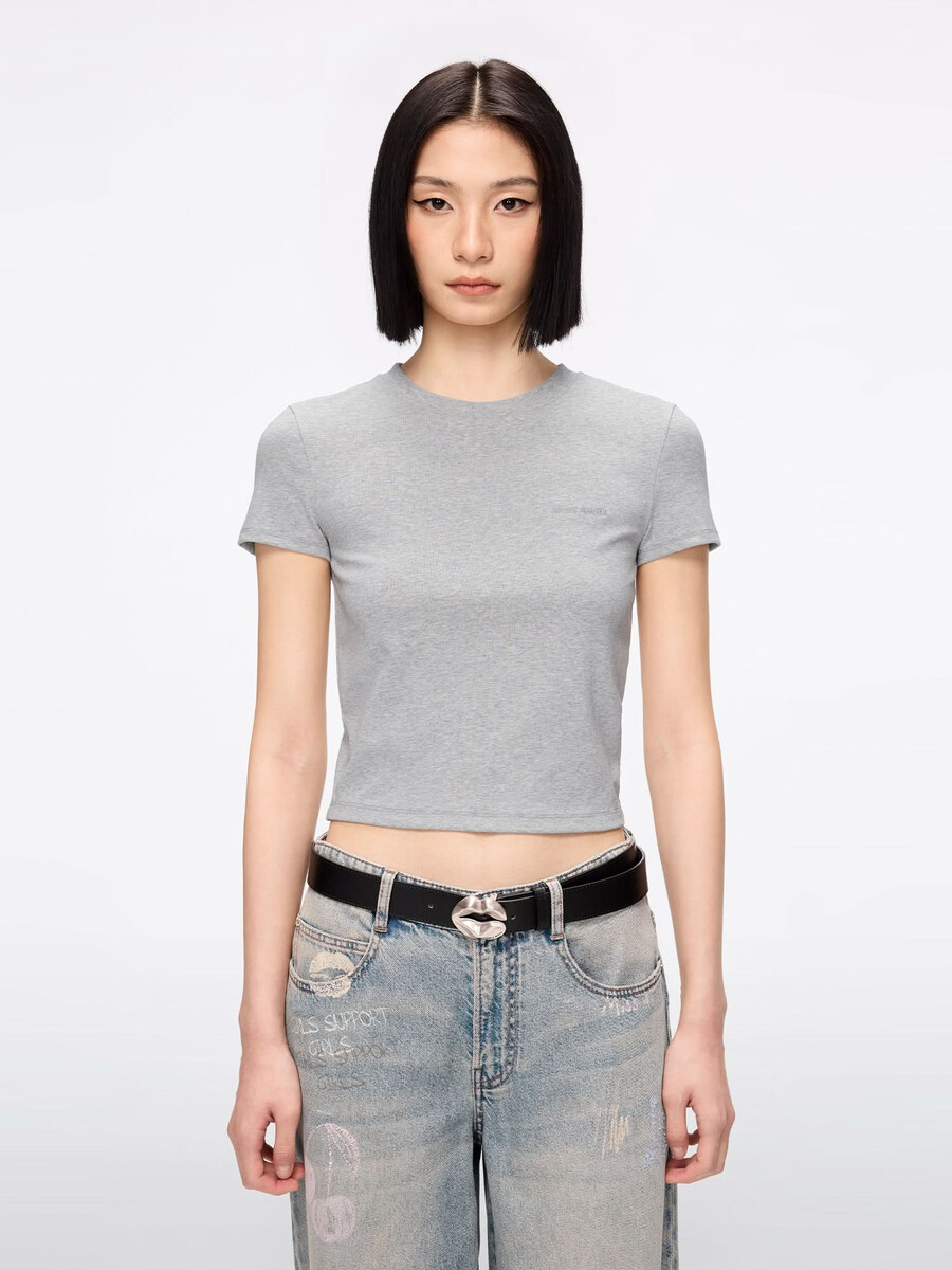 camiseta con alas de ángel