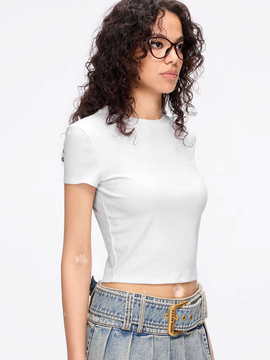 camiseta con alas de ángel