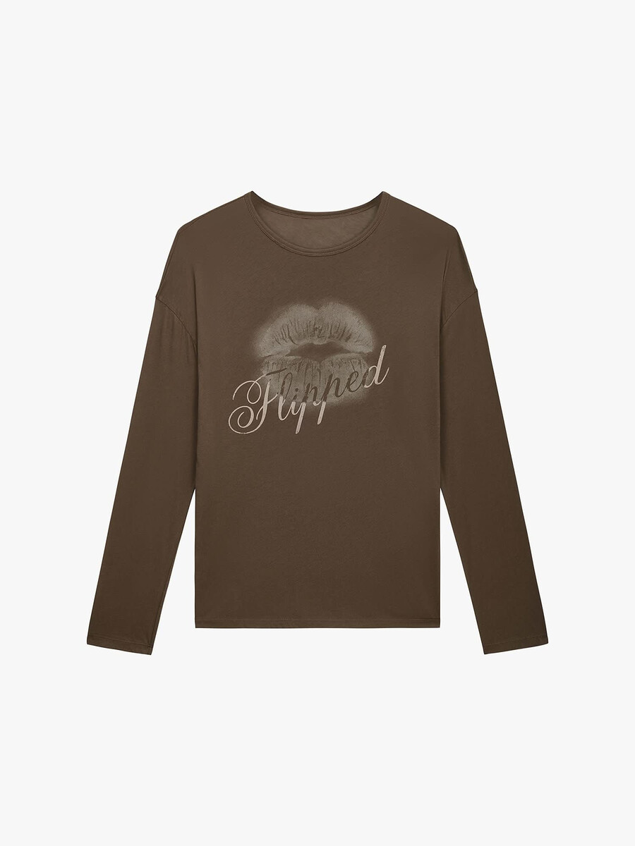 camiseta extragrande con estampado de labios