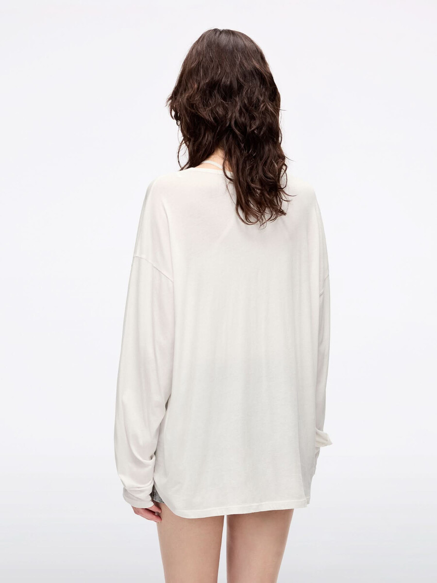 camiseta extragrande con estampado de labios