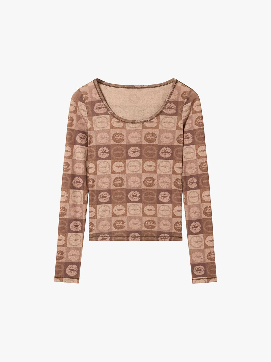 camiseta ajustada con estampado de labios