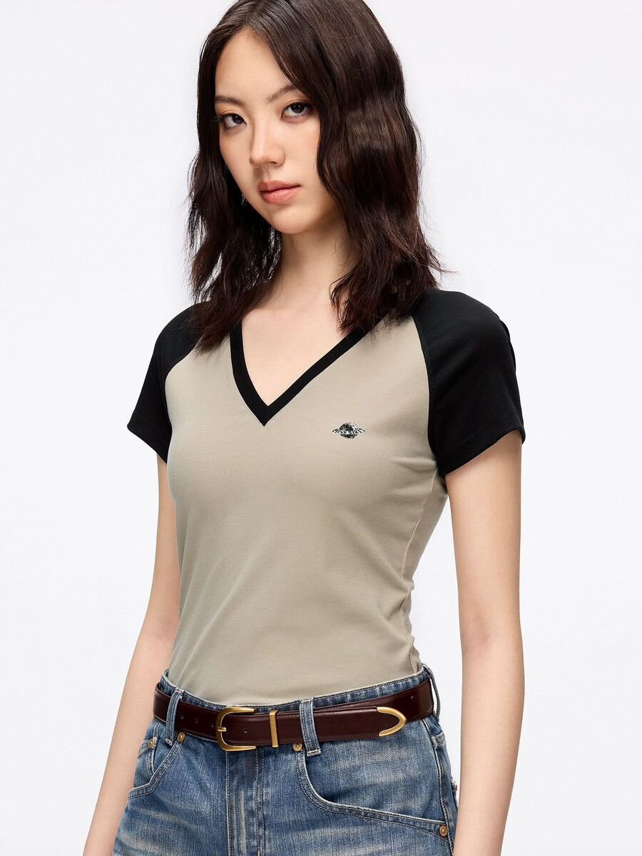 camiseta con bloques de color