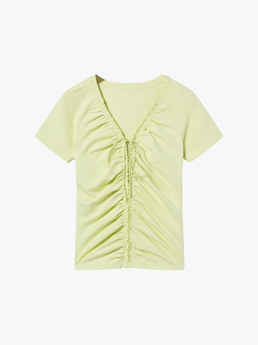 camiseta corta con cordones