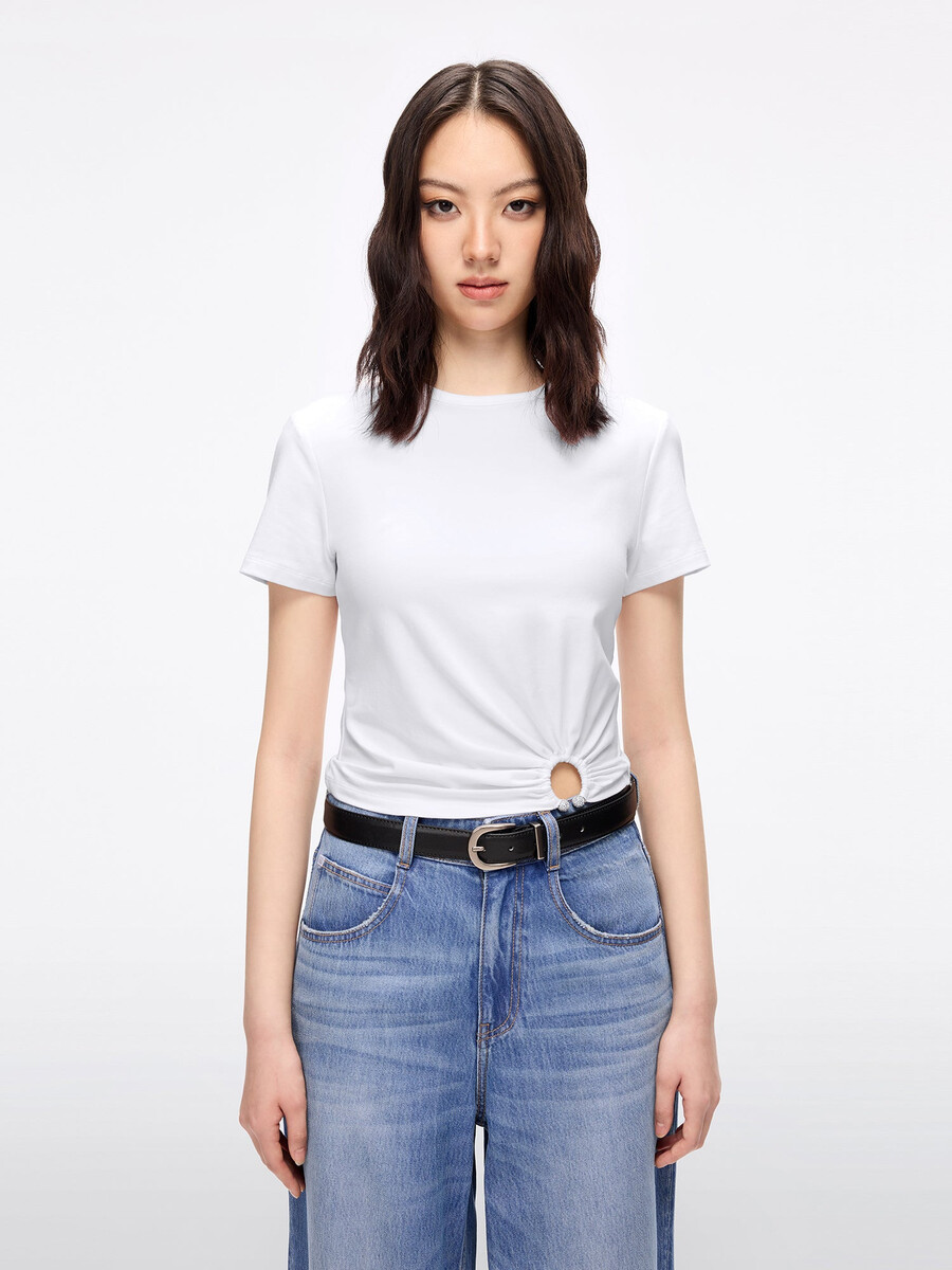 camiseta de manga corta con cuello redondo