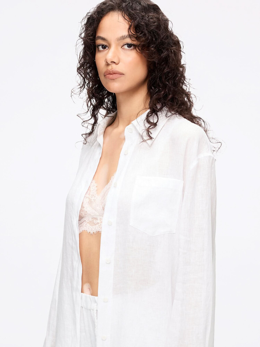 camisa de lino holgada