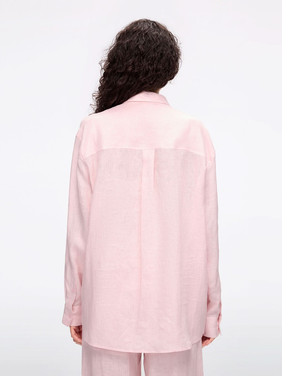 camisa de lino holgada
