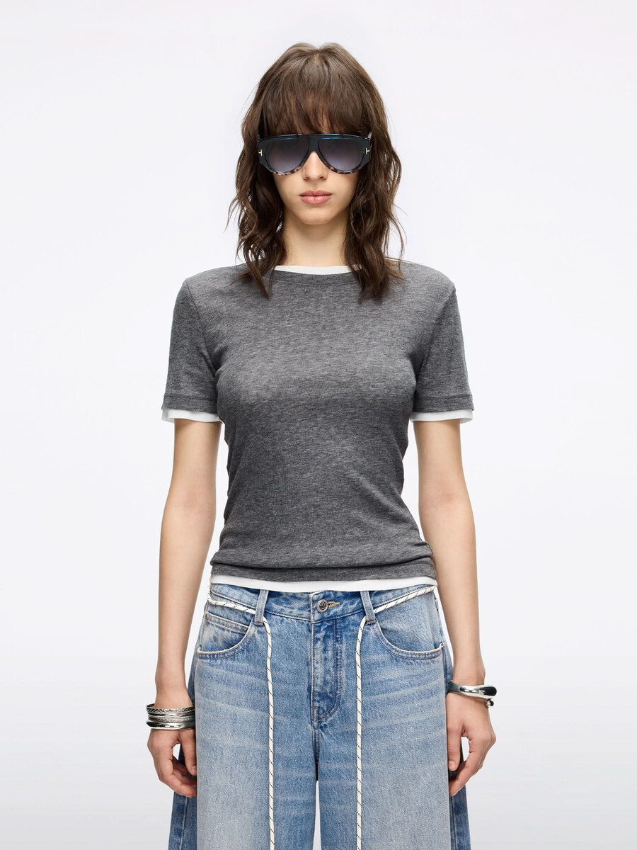 camiseta de capas falsas