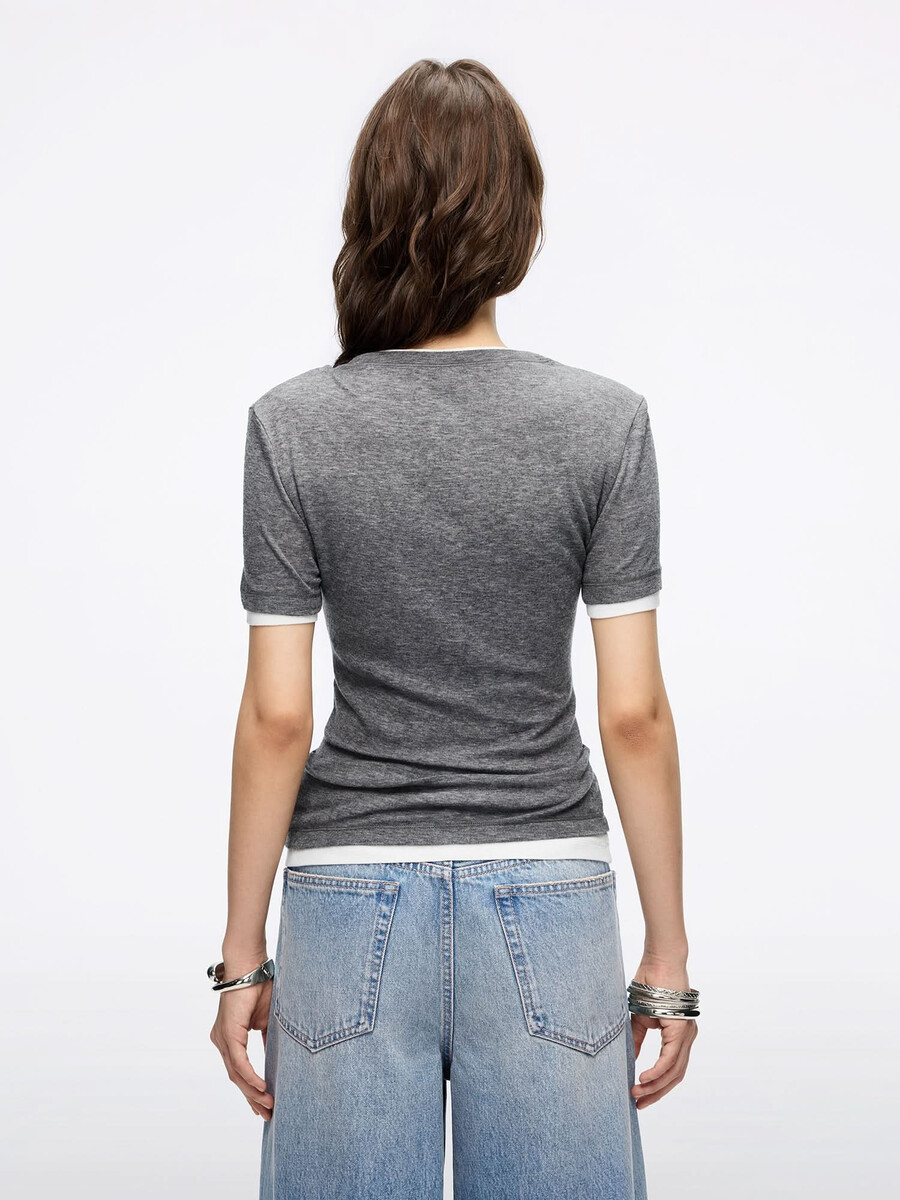 camiseta de capas falsas