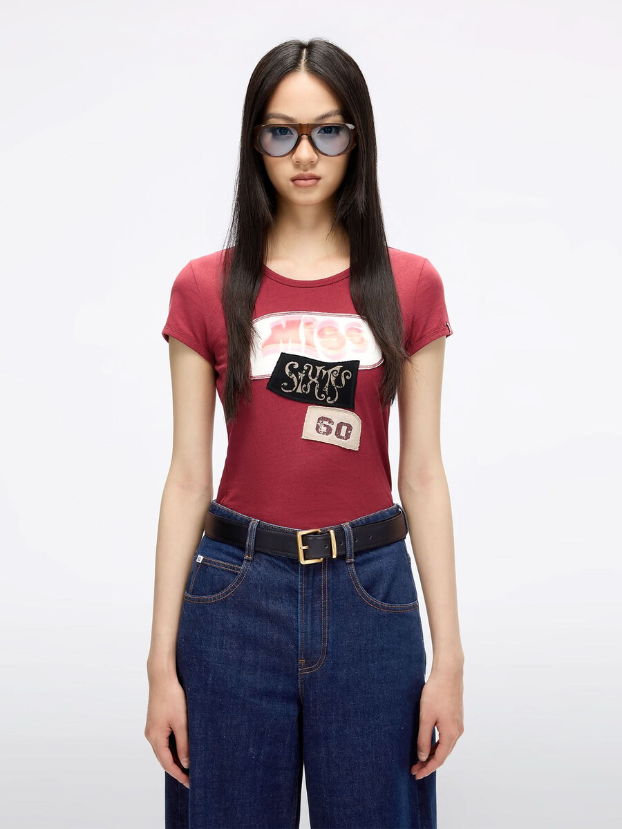 camiseta de patchwork con cuello redondo