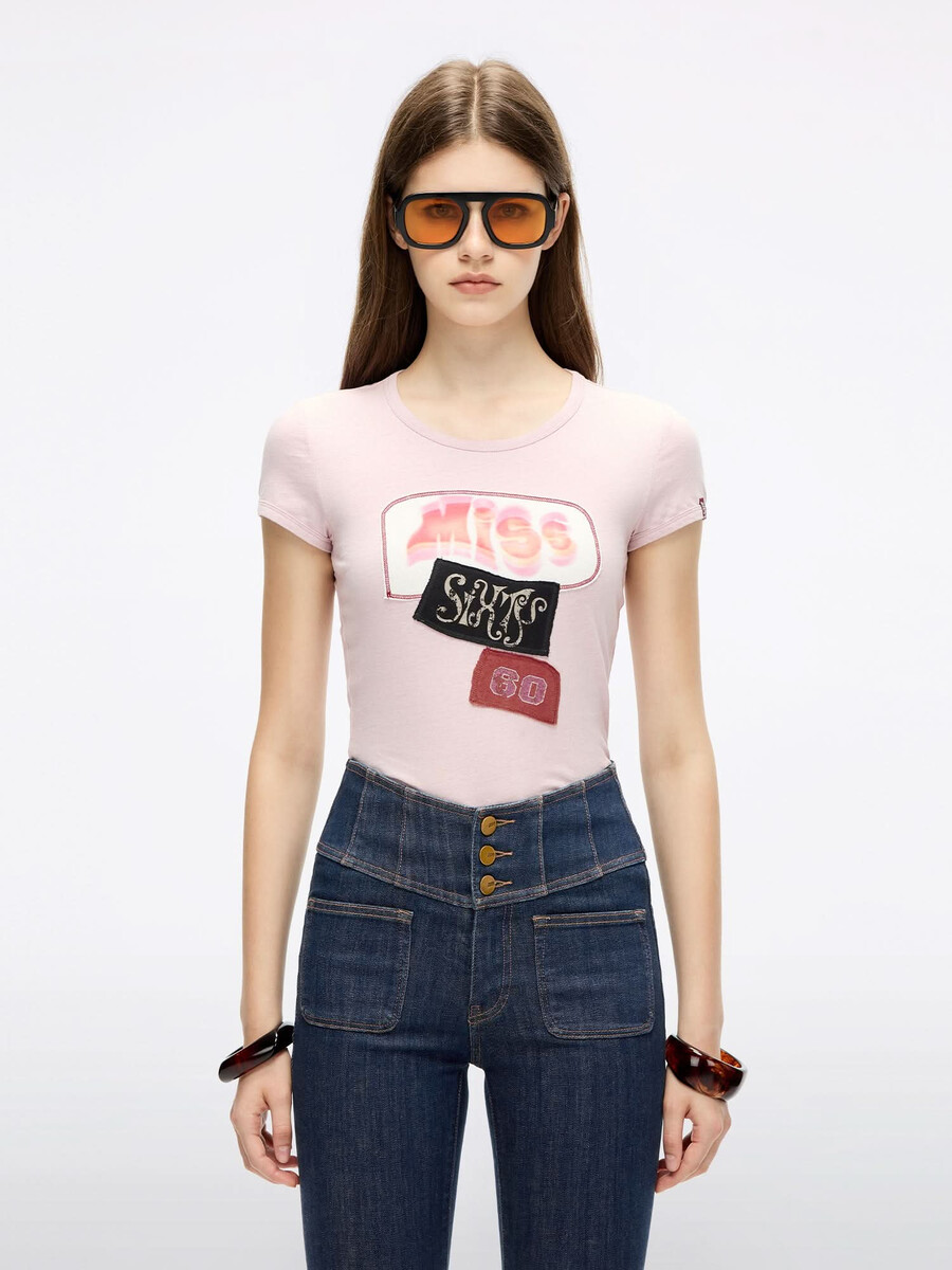 camiseta de patchwork con cuello redondo