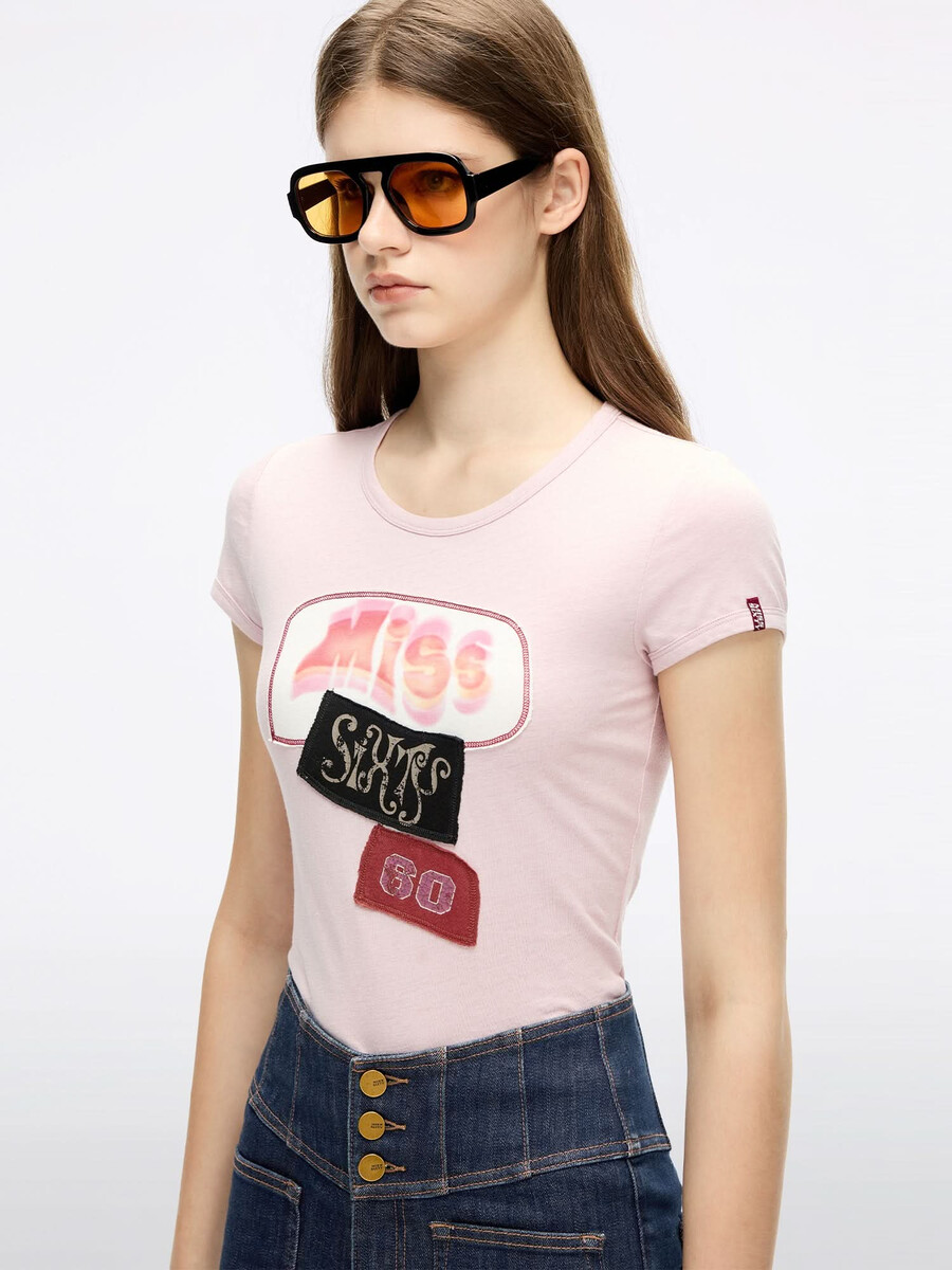 camiseta de patchwork con cuello redondo