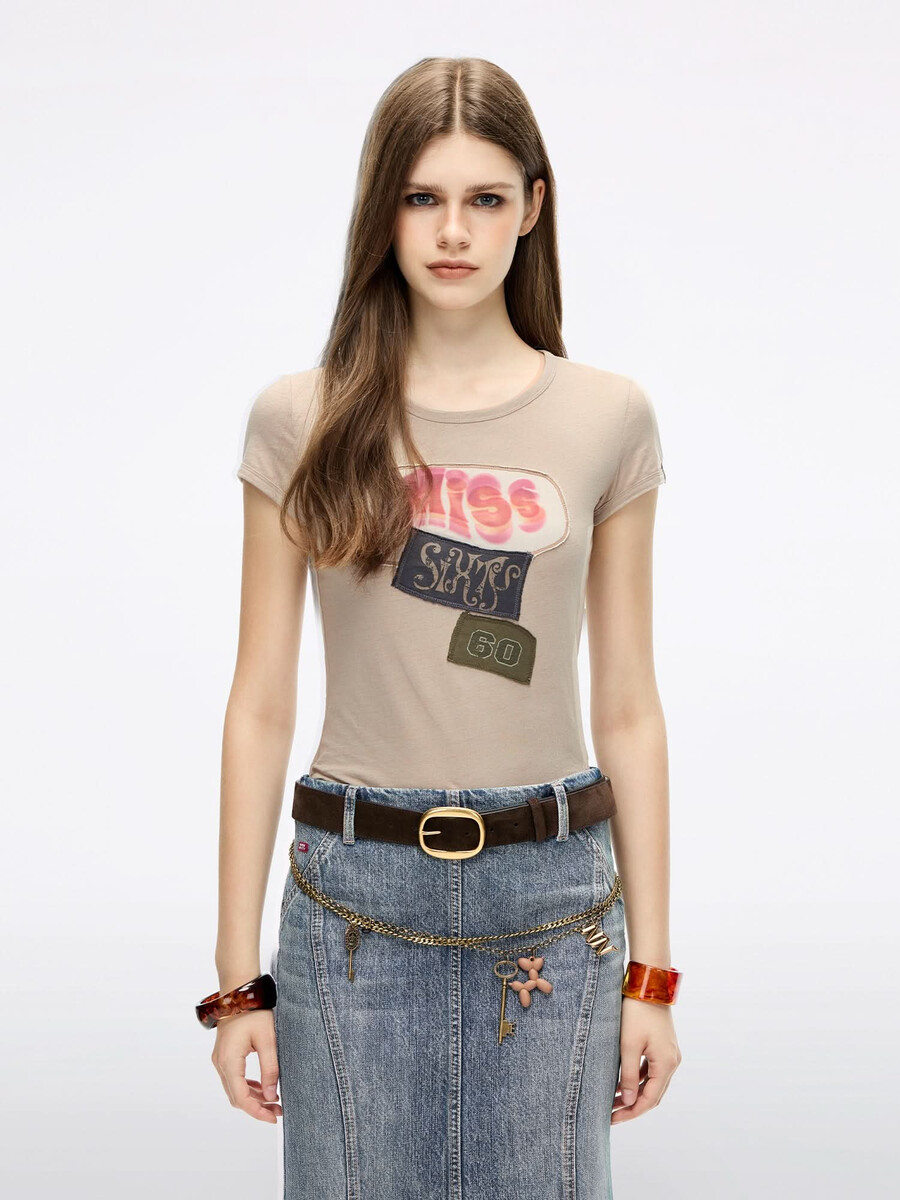 camiseta de patchwork con cuello redondo