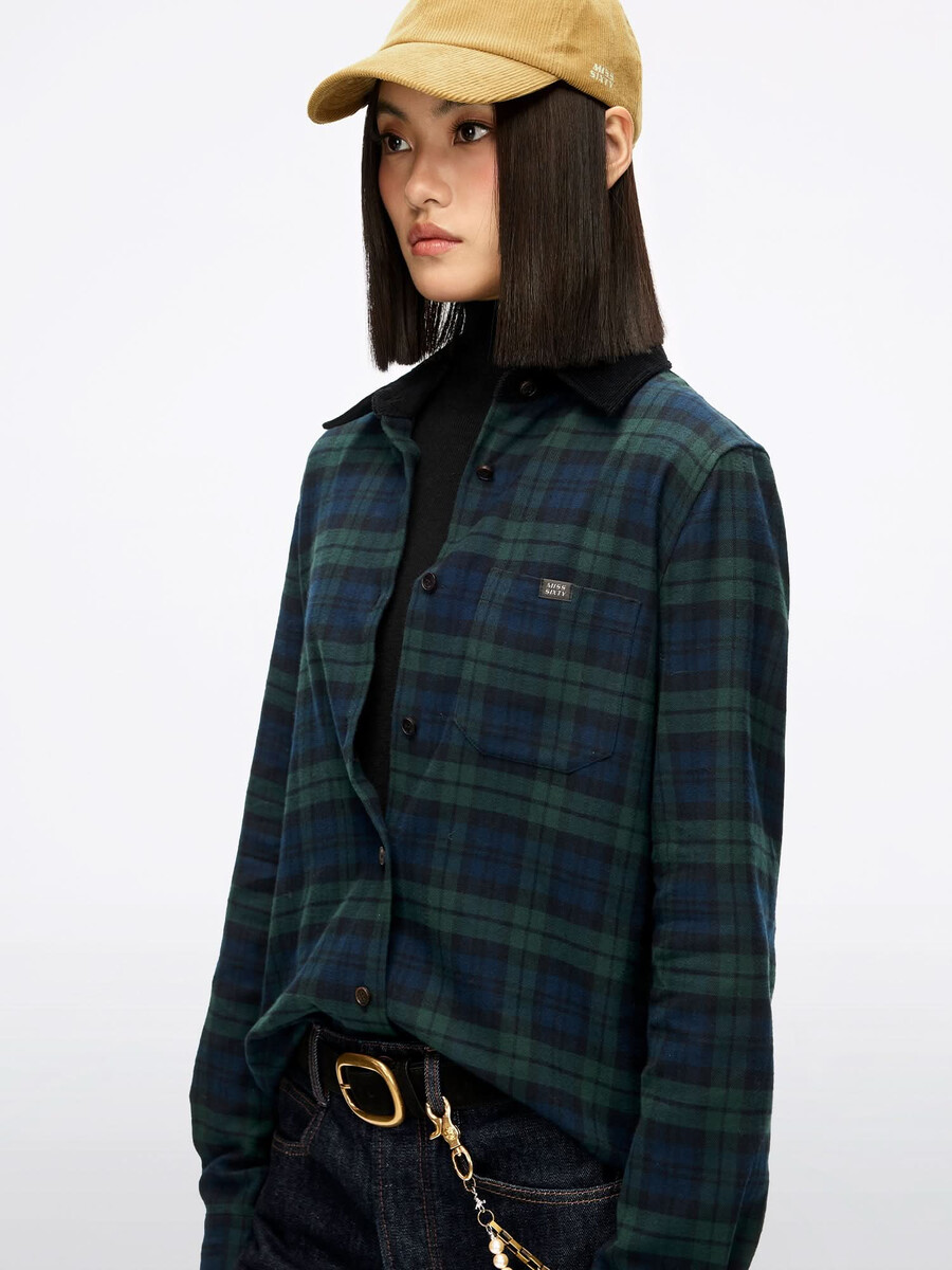 camisa de cuadros con cuello