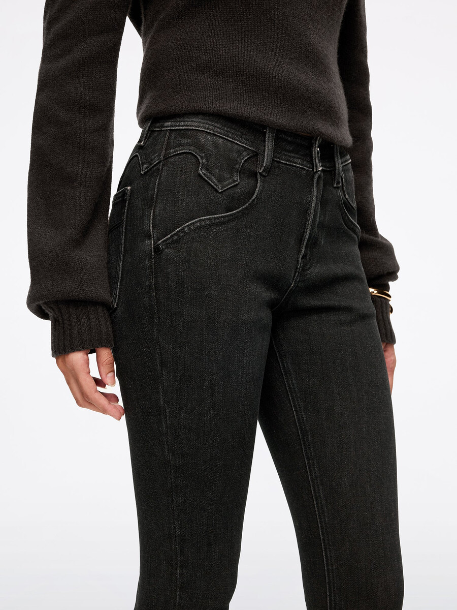vaqueros ajustados-bella