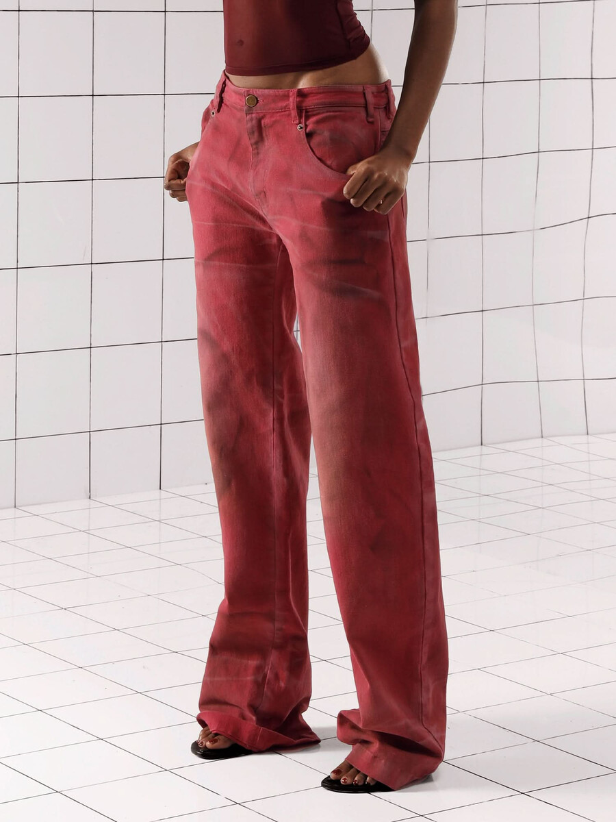 jeans de pierna recta con pulverizador de aire