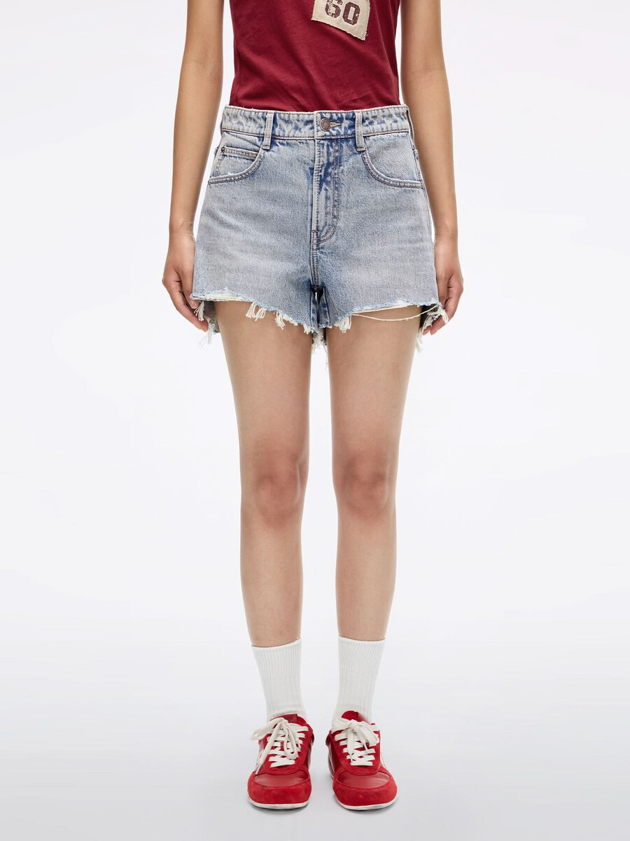 shorts vaqueros con estampado de labios