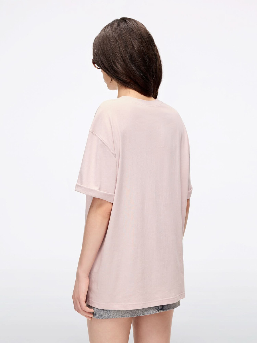 camiseta estampada con cuello redondo