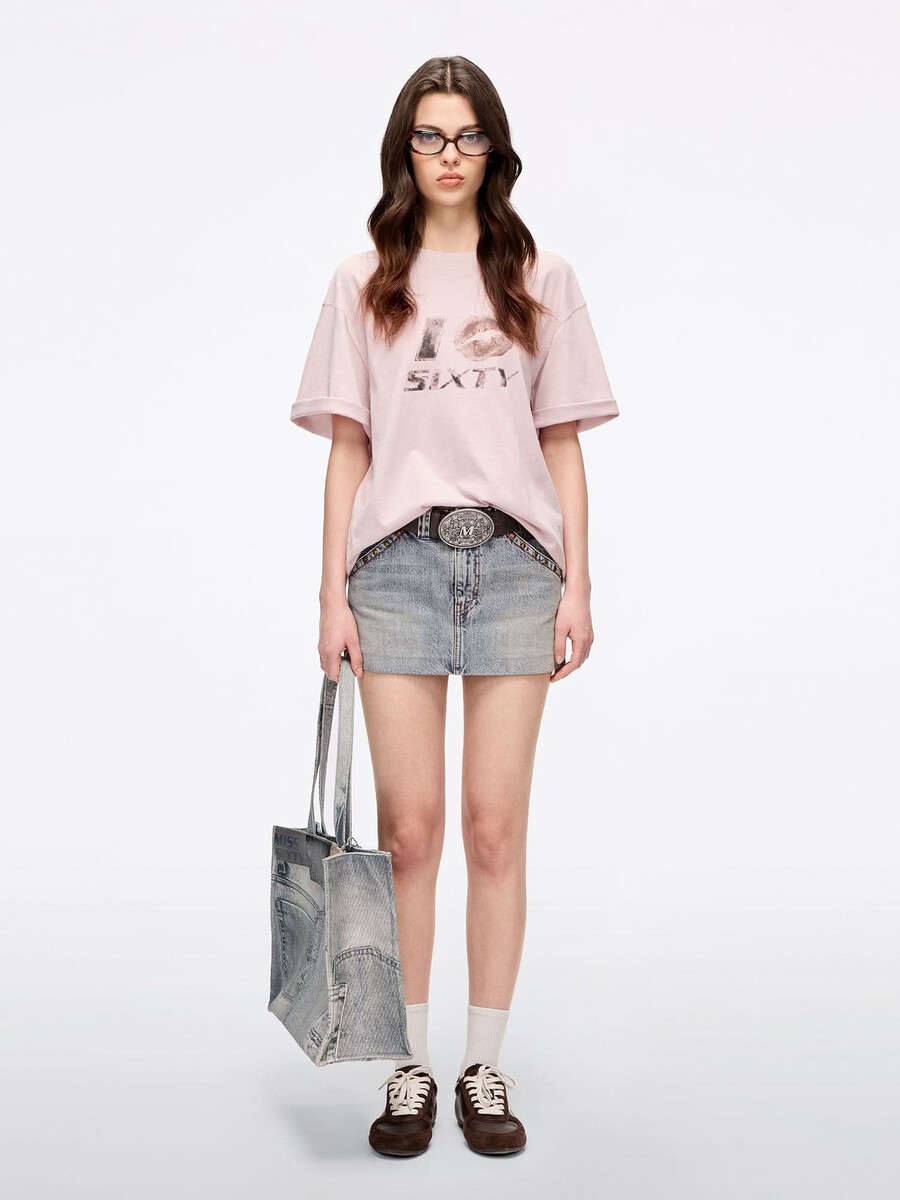 camiseta estampada con cuello redondo
