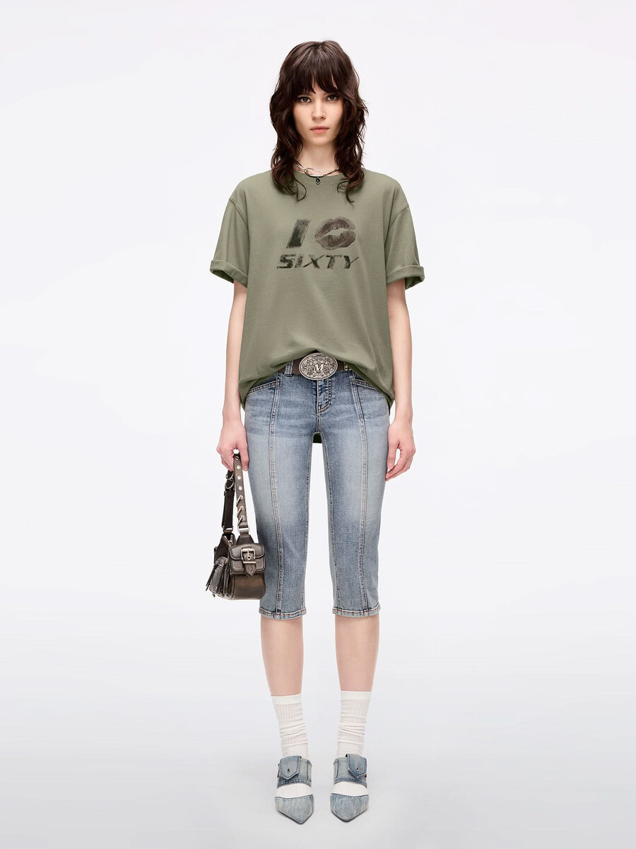 camiseta estampada con cuello redondo