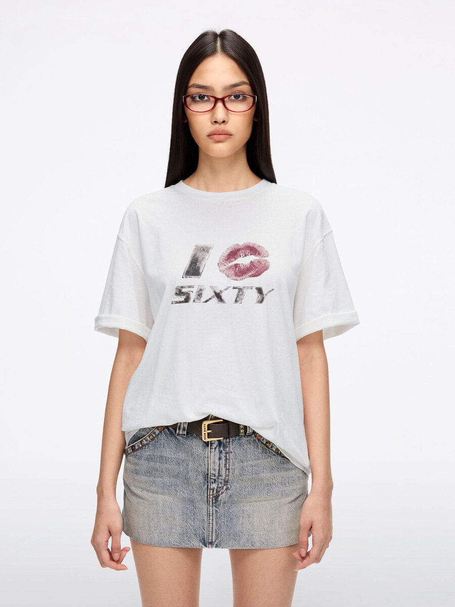 camiseta estampada con cuello redondo