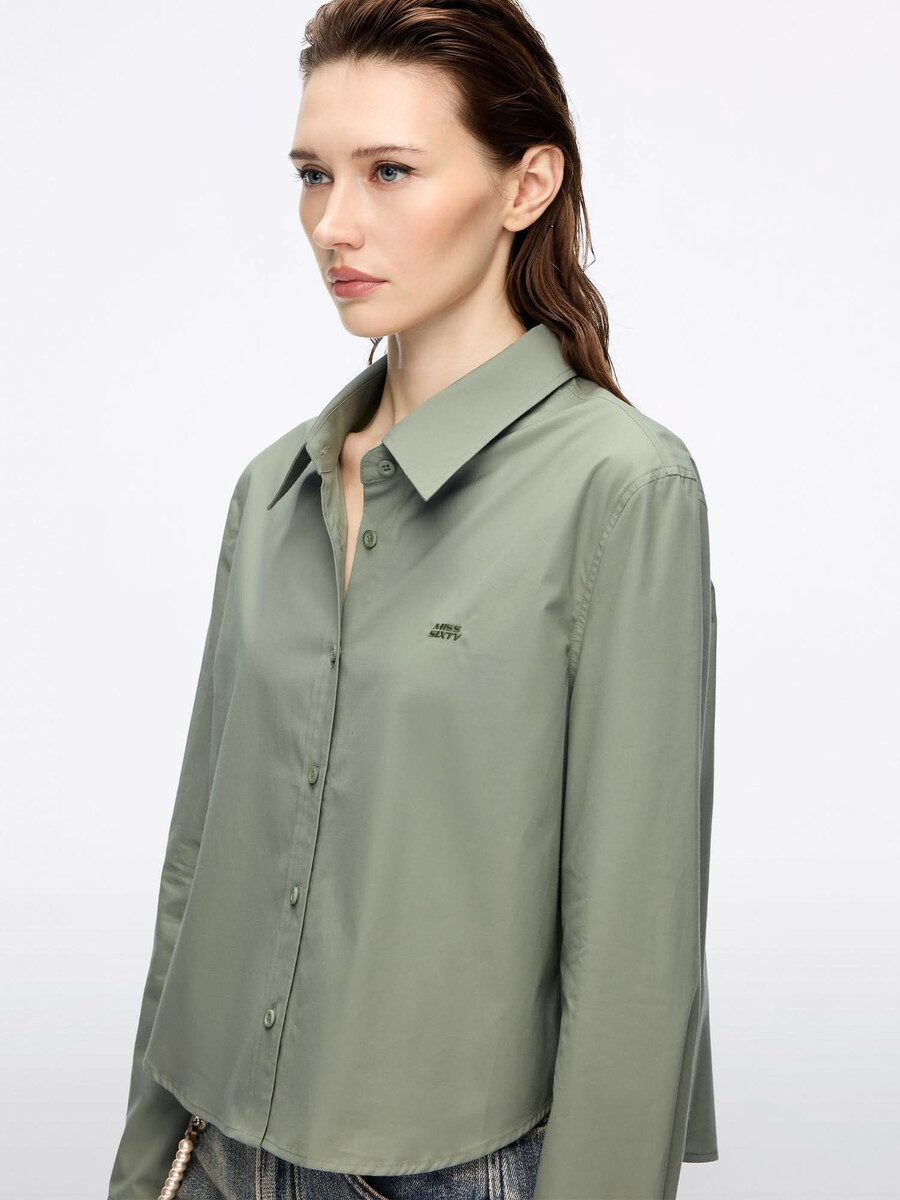 camisa bordada de corte holgado